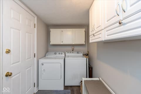 Laundry room at 8958 Wooster Court, Fishers, IN