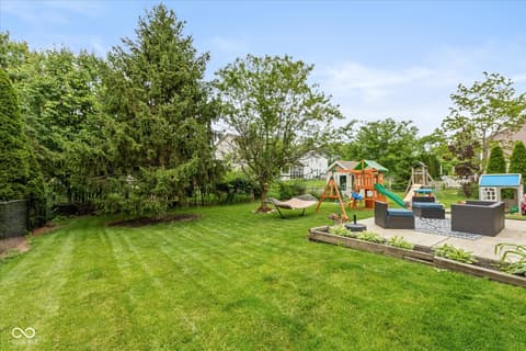 Yard at 8958 Wooster Court, Fishers, IN