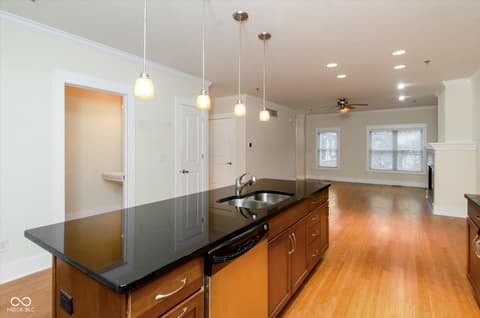 Photo of 632 E 11th Street, Indianapolis, IN