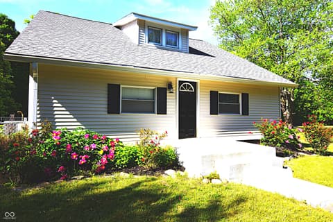 5820 E County Road 1000 S