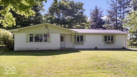 Photo of 305 N 1100 E, Zionsville, IN