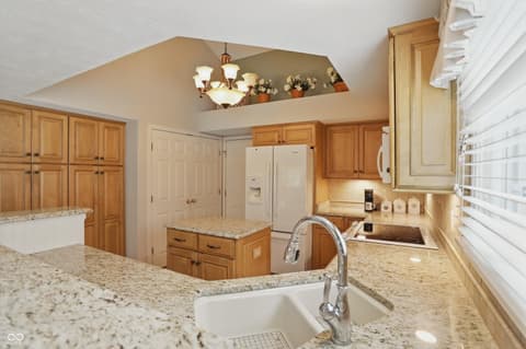 Photo of 7329 Pymbroke Drive, Fishers, IN