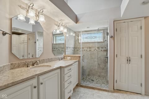 Photo of 7329 Pymbroke Drive, Fishers, IN