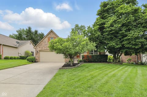 Photo of 7329 Pymbroke Drive, Fishers, IN