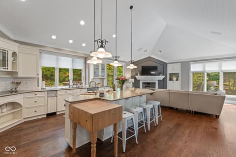 Photo of 7624 William Penn Place, Indianapolis, IN