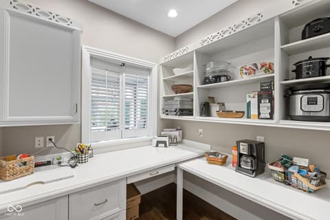 Photo of 7624 William Penn Place, Indianapolis, IN
