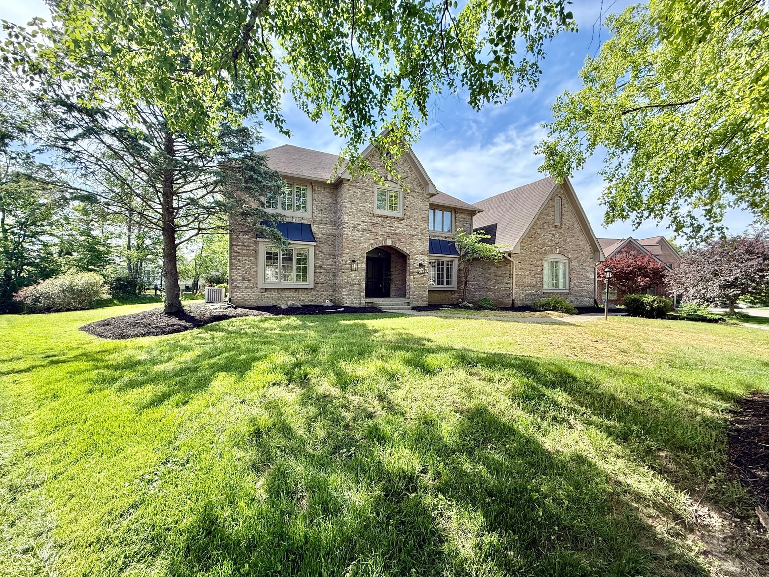 Photo of 897 Copperwood Drive, Carmel, IN