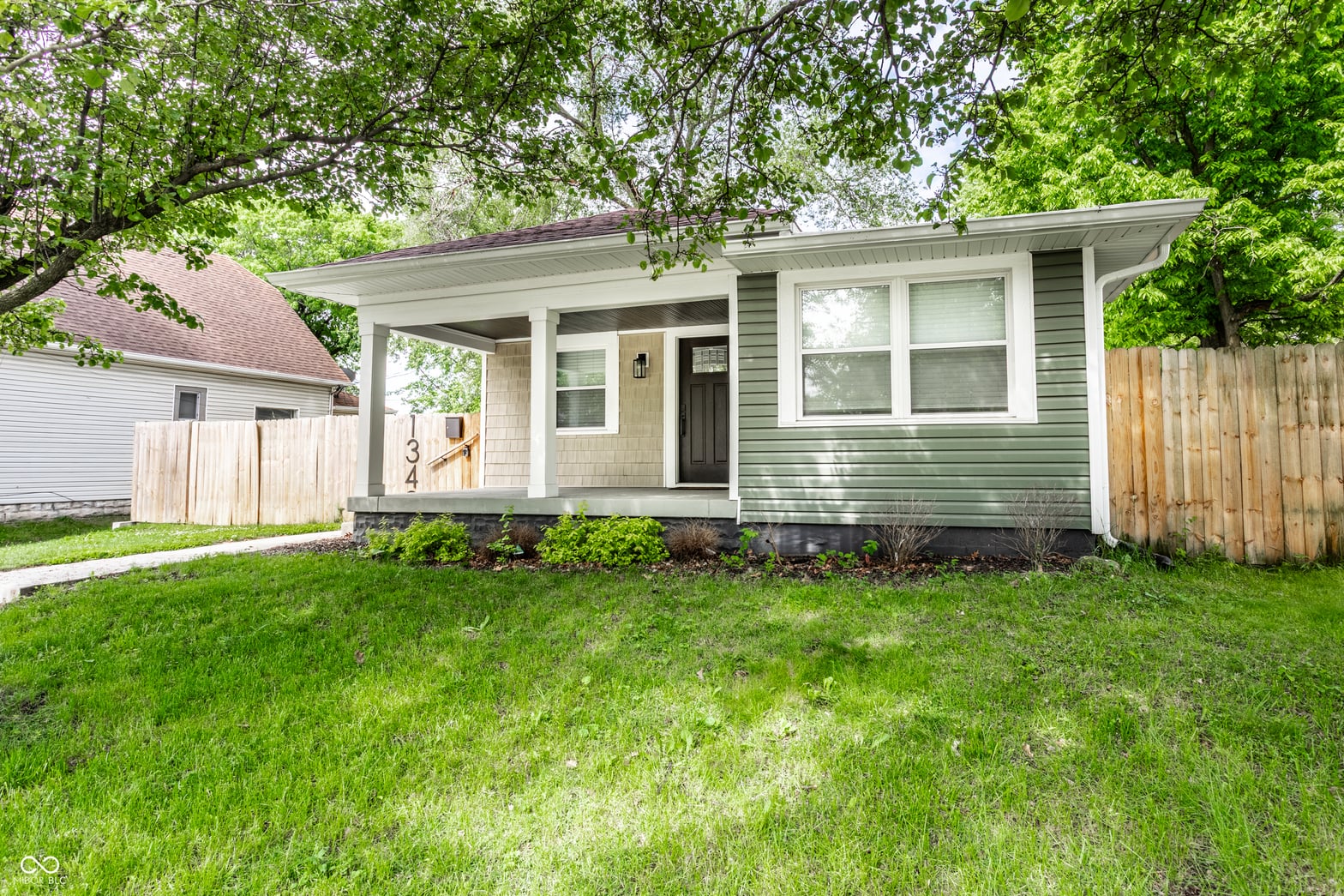 Photo of 1342 N Oakland Avenue, Indianapolis, IN