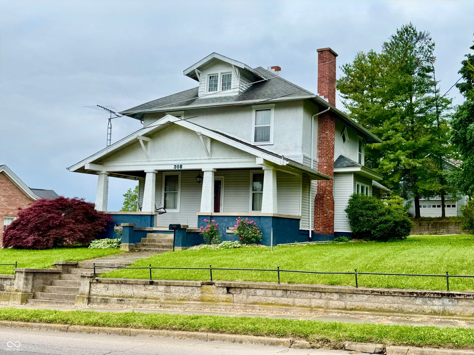 Front exterior at 308 W Walnut Street, Brownstown, IN