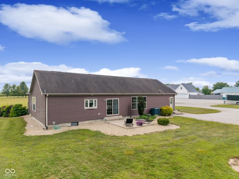 Photo of 11972 E County Road 50 N, Seymour, IN