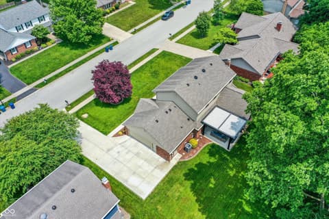 Photo of 1219 Driftwood Drive, Carmel, IN