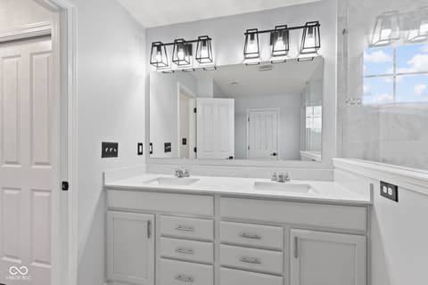 Bathroom at 9917 Gallop Lane, Fishers, IN