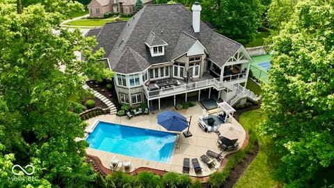 7016 Royal Oakland Way