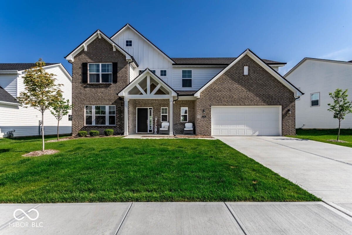 Photo of 628 Tess Boulevard, Westfield, IN