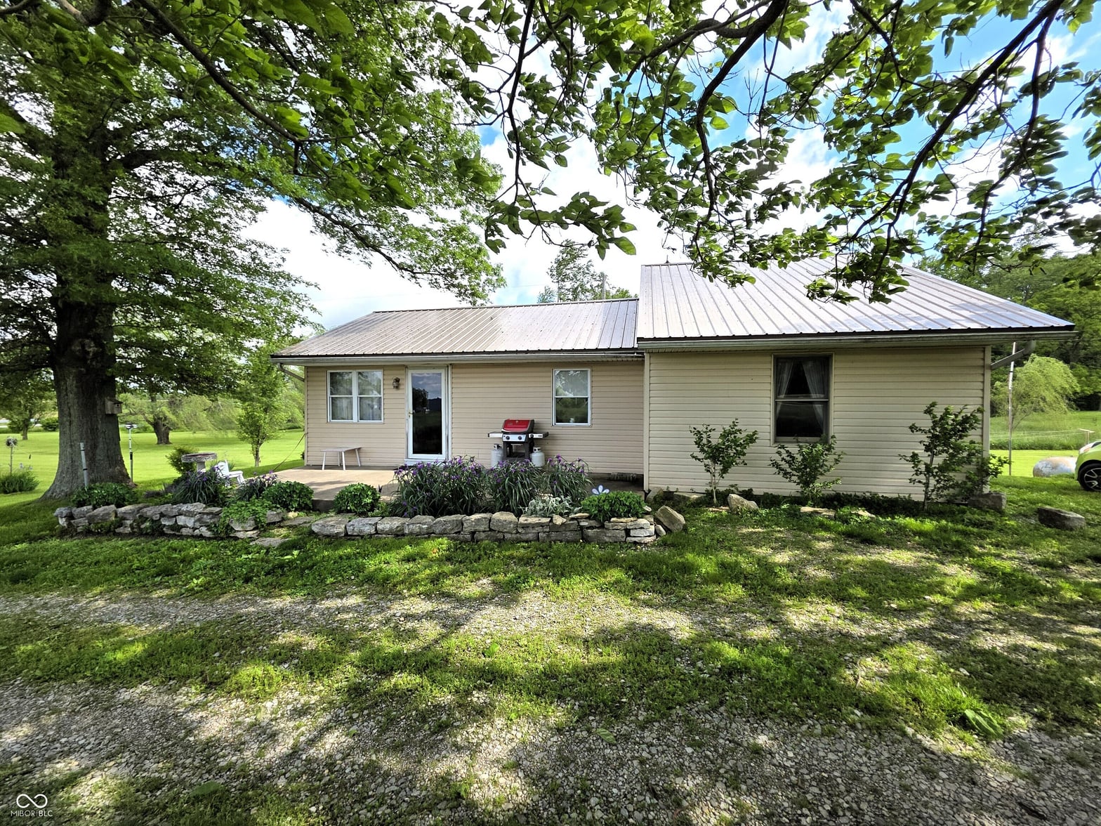 Photo of 1445 N County Road 300 W, Holton, IN