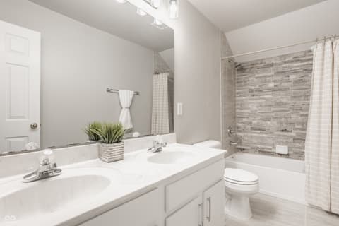 Photo of 734 Richland Way, Westfield, IN