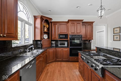 Photo of 24 Shannon Road, Zionsville, IN