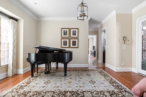 Photo of 24 Shannon Road, Zionsville, IN