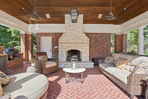 Photo of 24 Shannon Road, Zionsville, IN