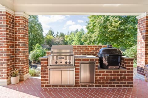 Photo of 24 Shannon Road, Zionsville, IN