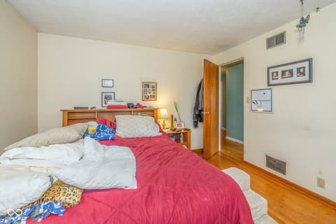 Photo of 2445 S Bolton Avenue, Indianapolis, IN