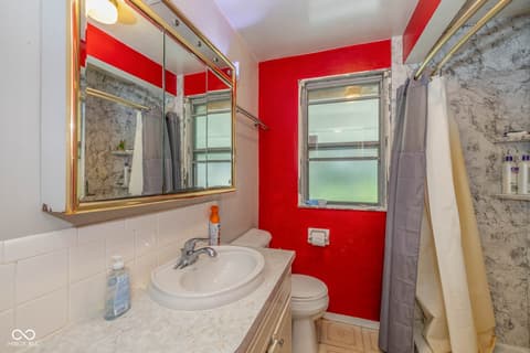 Photo of 2445 S Bolton Avenue, Indianapolis, IN