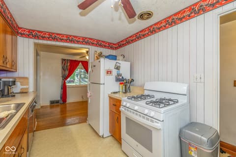 Photo of 2445 S Bolton Avenue, Indianapolis, IN