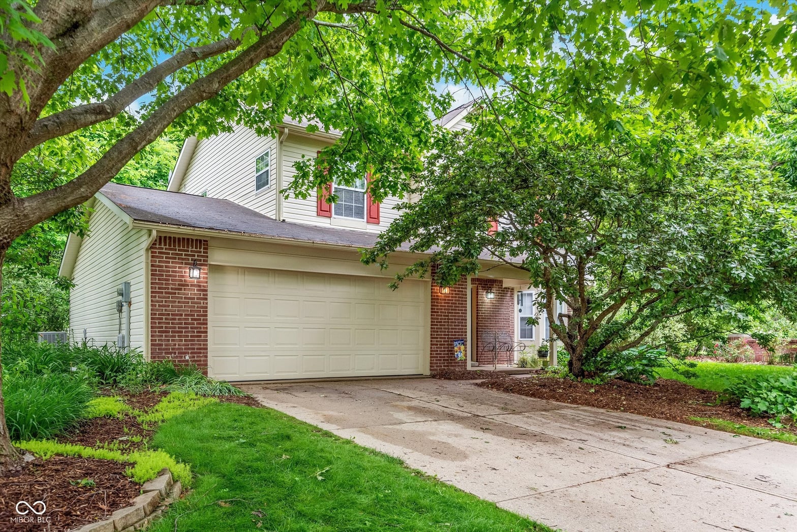 Front exterior at 19061 Fairfield Boulevard, Noblesville, IN