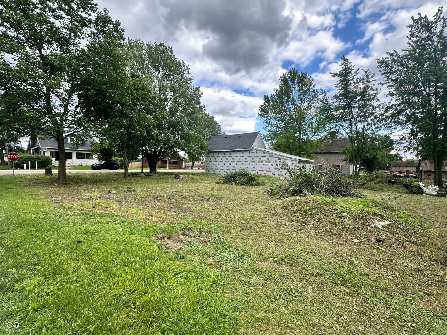 Yard at 6326 N Main Street, Wilkinson, IN