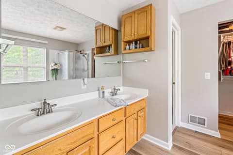 Photo of 18278 Benton Oak Drive, Noblesville, IN