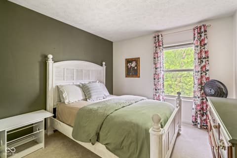 Photo of 18278 Benton Oak Drive, Noblesville, IN