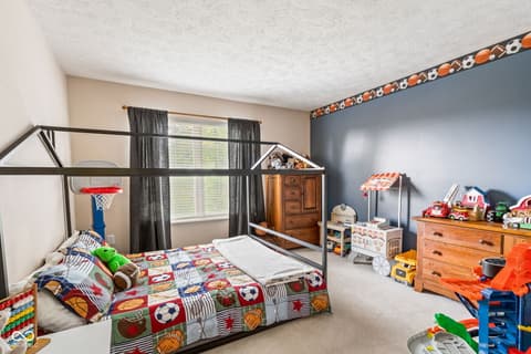 Photo of 18278 Benton Oak Drive, Noblesville, IN