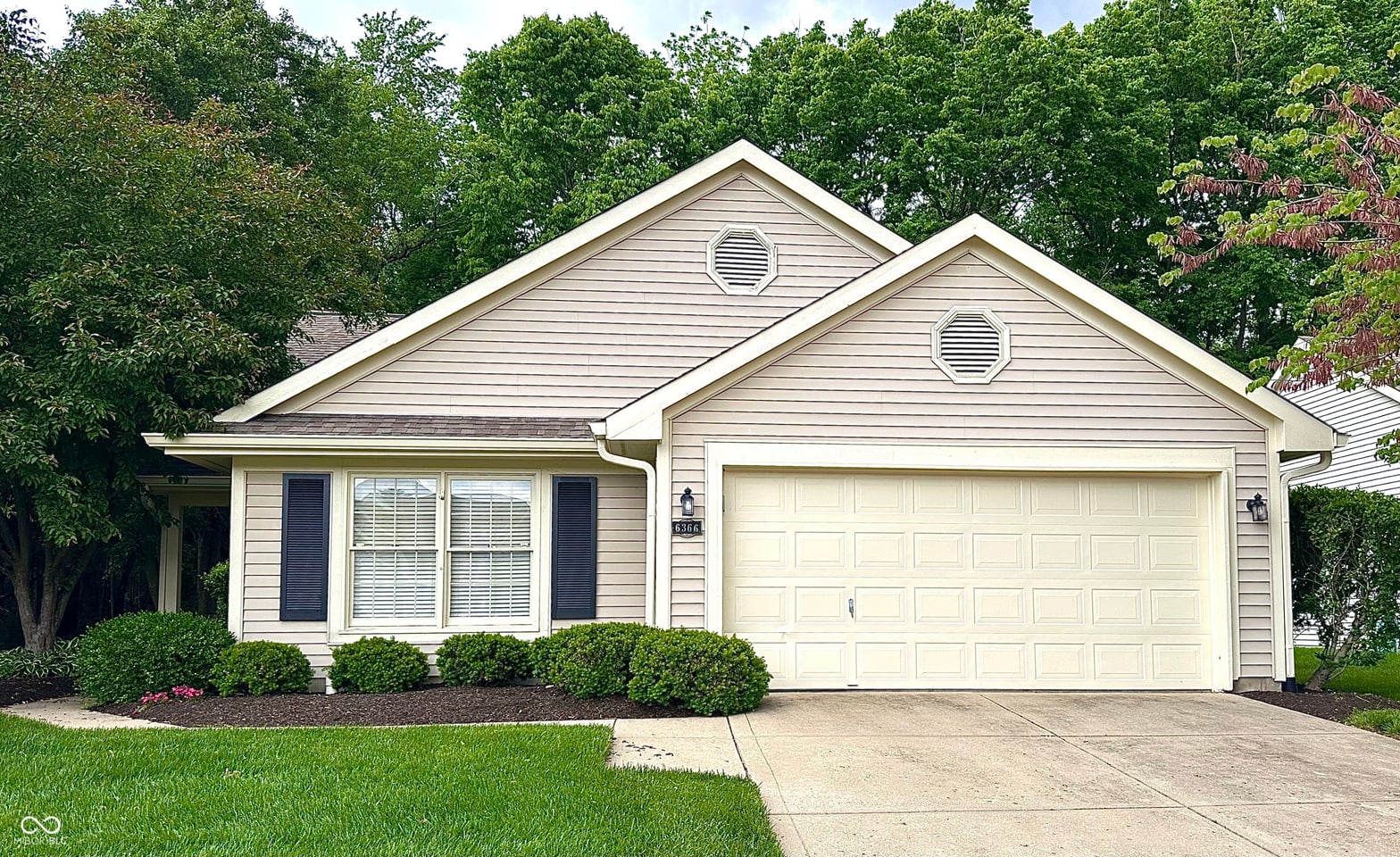 Photo of 6366 Stratford Drive N, Fishers, IN