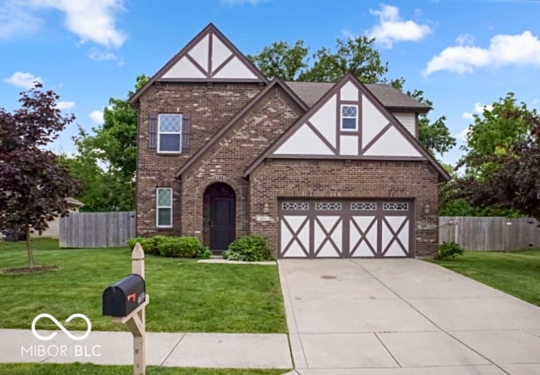 Front exterior at 4689 Muscatine Way, Westfield, IN