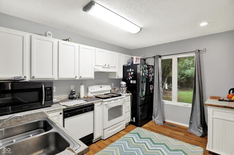 Photo of 2210 S Laurelwood Circle, Bloomington, IN