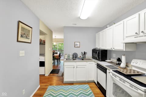 Photo of 2210 S Laurelwood Circle, Bloomington, IN