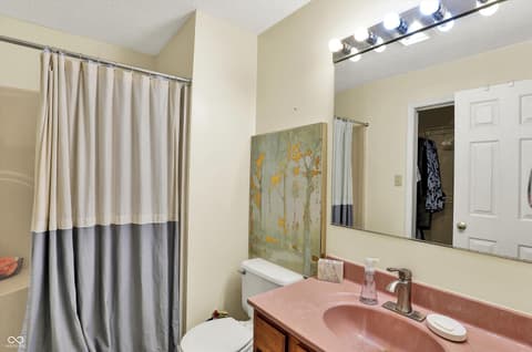 Photo of 2210 S Laurelwood Circle, Bloomington, IN