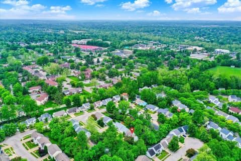 Photo of 2210 S Laurelwood Circle, Bloomington, IN