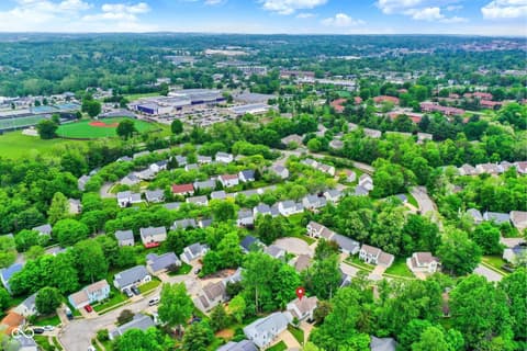 Photo of 2210 S Laurelwood Circle, Bloomington, IN