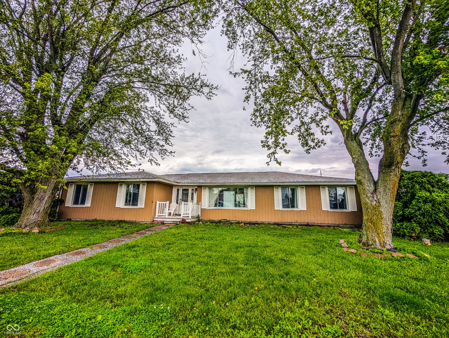 Front exterior at 2612 E Michigantown Road, Frankfort, IN