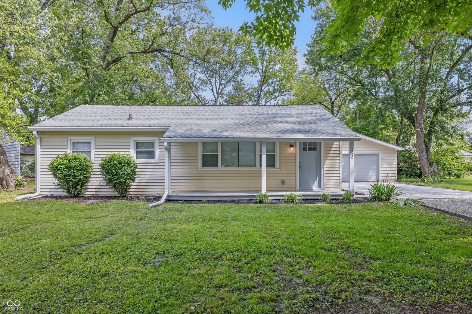 Photo of 420 Vista Drive, Carmel, IN