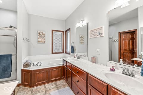 Photo of 18514 Oriental Oak Court, Noblesville, IN