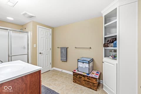 Photo of 18514 Oriental Oak Court, Noblesville, IN
