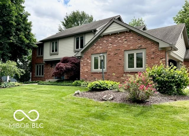 Photo of 1941 Spruce Drive, Carmel, IN