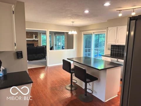 Photo of 1941 Spruce Drive, Carmel, IN