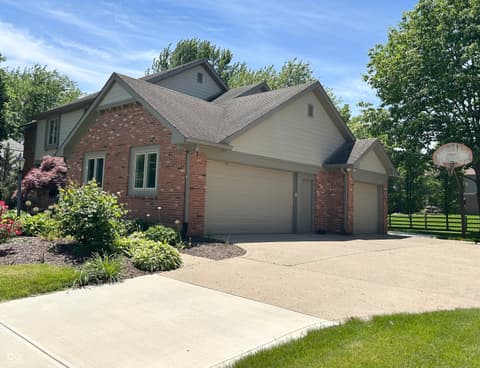 Photo of 1941 Spruce Drive, Carmel, IN