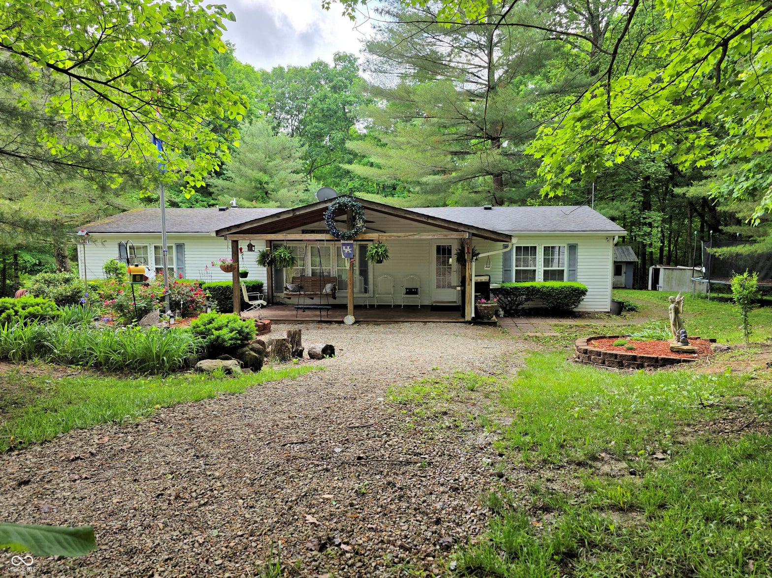 Photo of 8310 Dog Trot Lane, Morgantown, IN