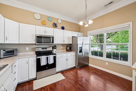 Photo of 110 Avon Lane, Noblesville, IN