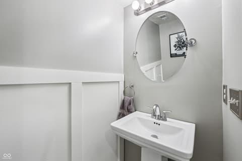 Photo of 110 Avon Lane, Noblesville, IN