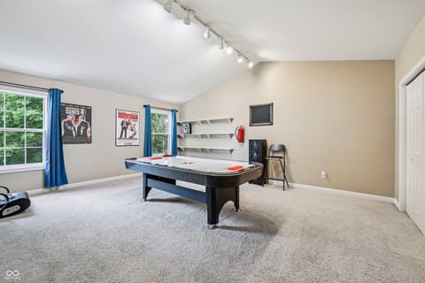 Photo of 110 Avon Lane, Noblesville, IN